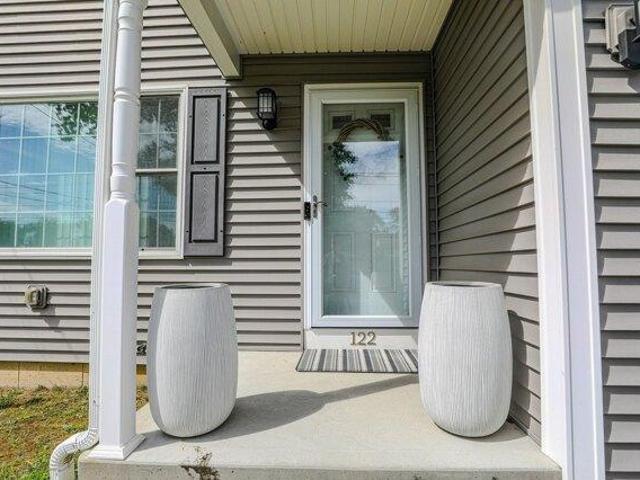 House for sale in Pine Point, Springfield