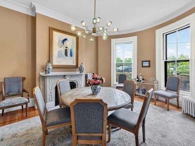 House for sale in Quadrangle-Mattoon Street Historic District, Springfield