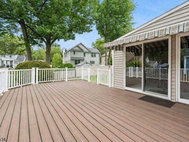House for sale in Springfield, New Jersey