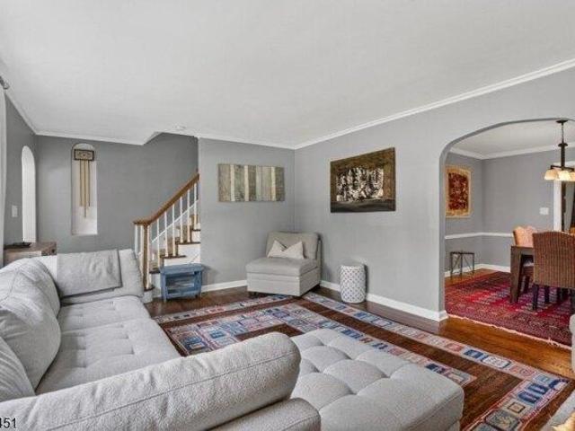 House for sale in Springfield, New Jersey