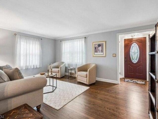 House for sale in Springfield, New Jersey