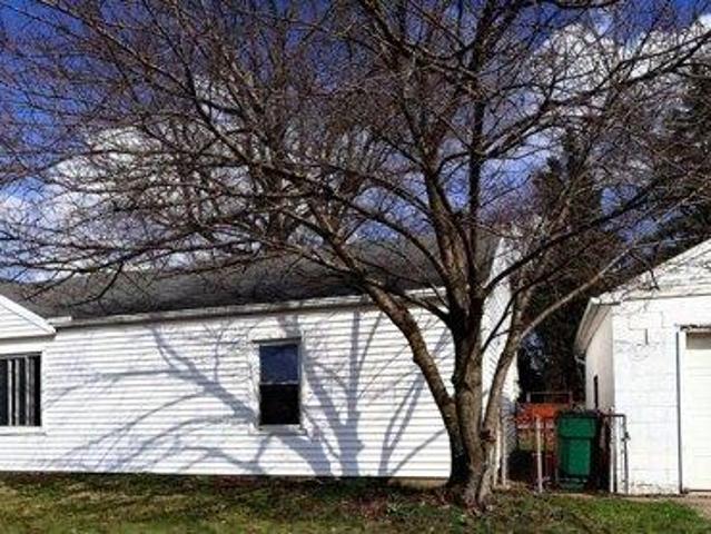 House for sale in Springfield, Ohio