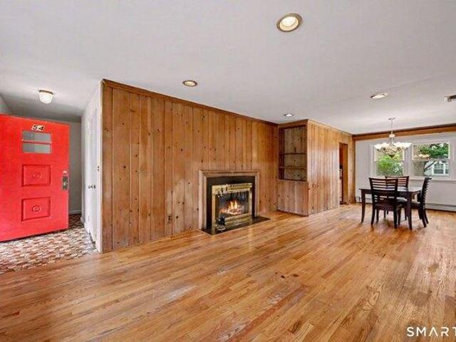 House for sale in Cos Cob, Connecticut