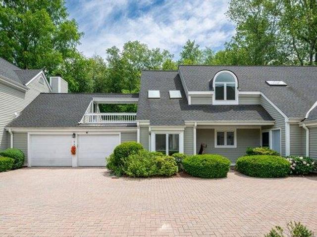 House for sale in Cos Cob, Connecticut