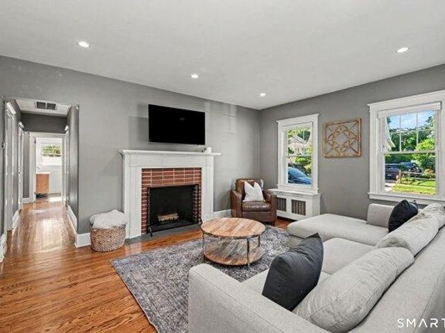 House for sale in Cos Cob, Connecticut