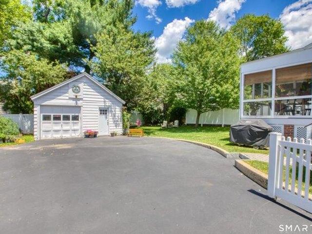 House for sale in Cos Cob, Connecticut