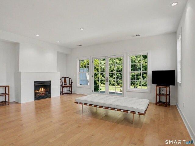 House for sale in Cos Cob, Connecticut