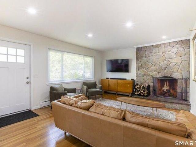 House for sale in Cos Cob, Connecticut