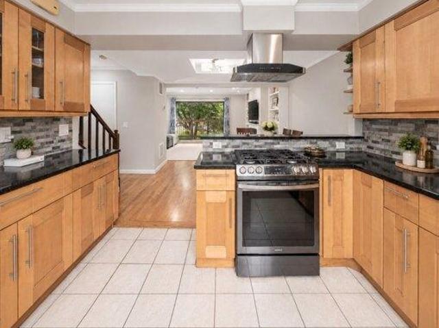 House for sale in Belltown, Stamford