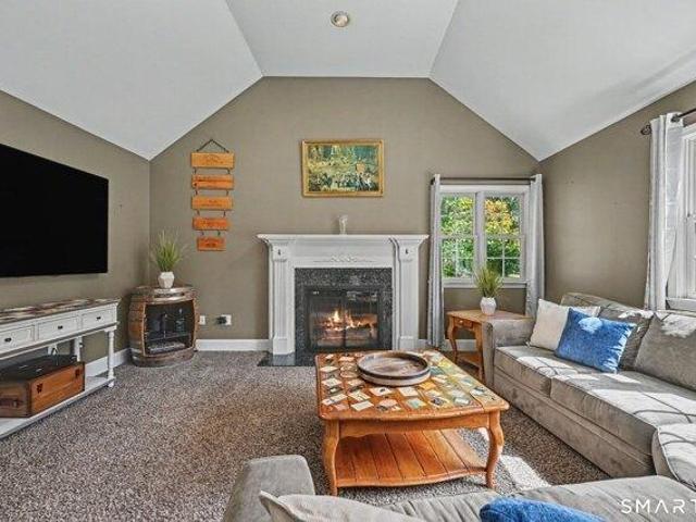 House for sale in Belltown, Stamford