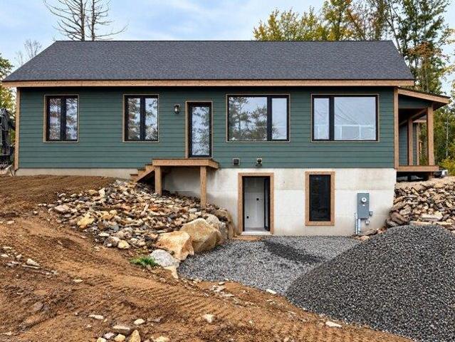 House for sale in North Windham, Windham