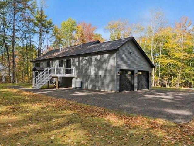 House for sale in Standish, Cumberland County