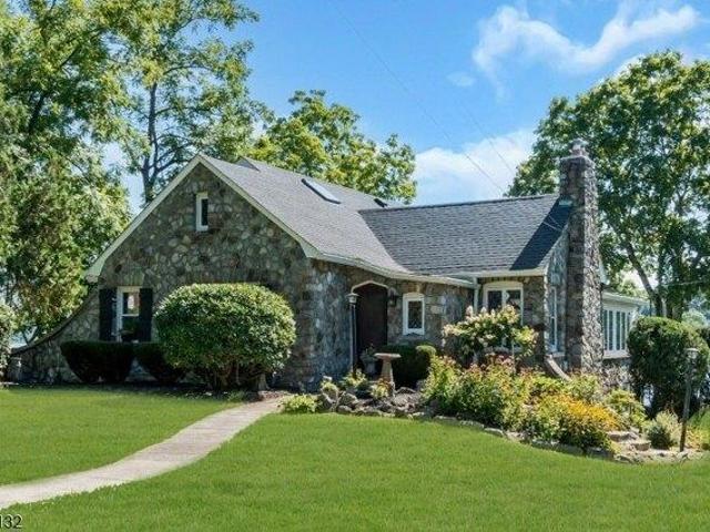 House for sale in Stanhope, Sussex County