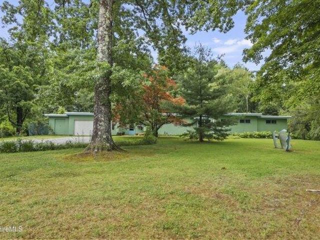 House for sale in Stockbridge, Berkshire County