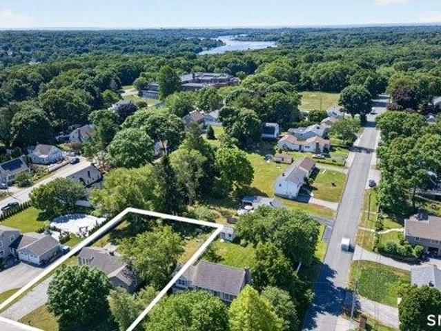 House for sale in Stonington, Connecticut