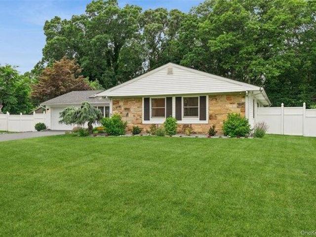 House for sale in Centereach, New York