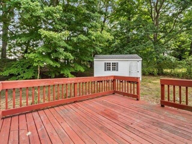 House for sale in Four Corners, Stoughton
