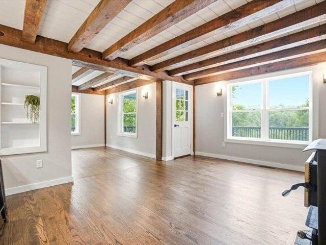 House for sale in Strafford, Strafford County