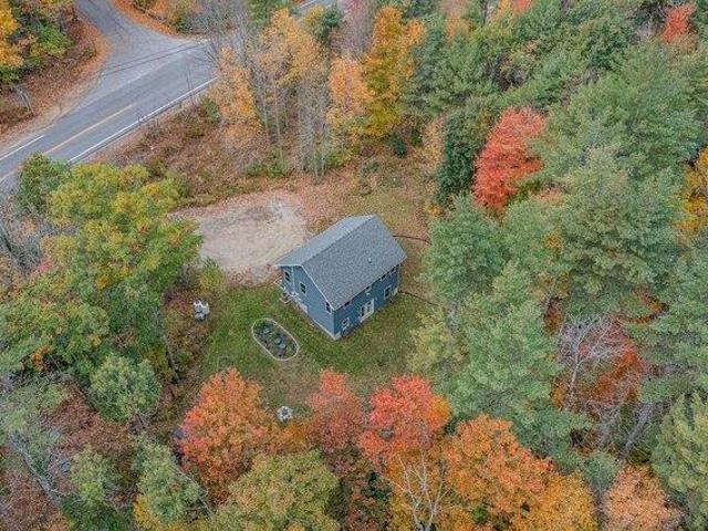House for sale in Strafford, Strafford County