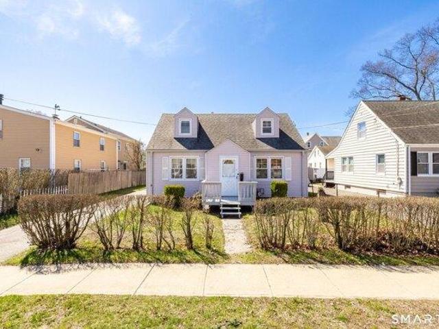 House for sale in Stratford, Greater Bridgeport Planning Region