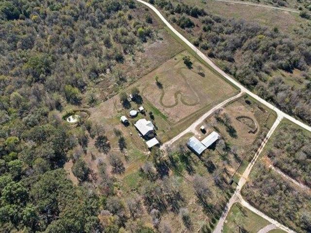 House for sale in Navarro, Texas
