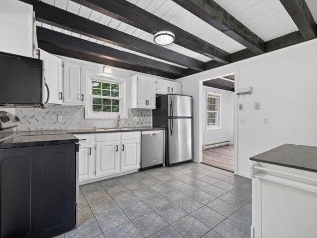 House for sale in Fiskdale, Massachusetts