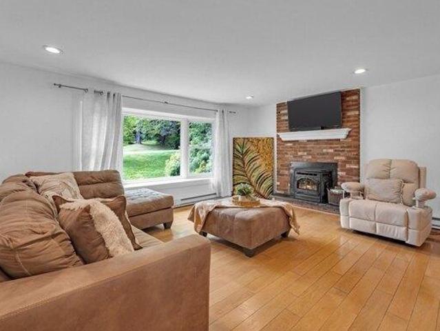 House for sale in Sturbridge, Worcester County