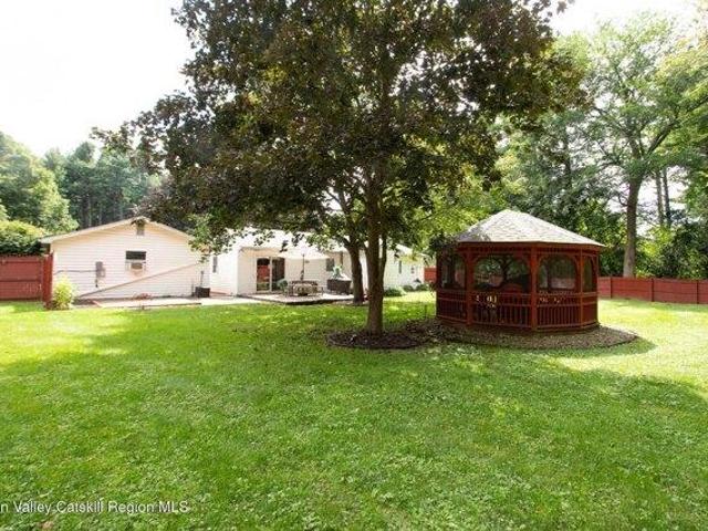 House for sale in Schodack Landing, New York