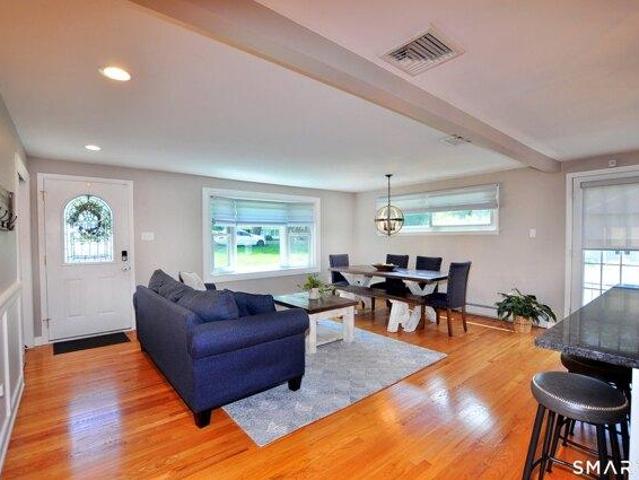 House for sale in Suffield, Connecticut