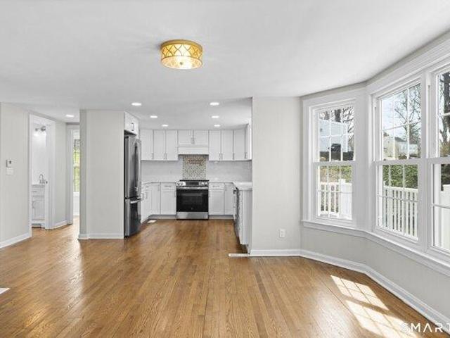 House for sale in Suffield, Connecticut
