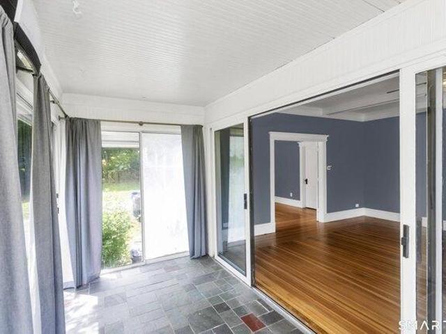 House for sale in Suffield, Connecticut