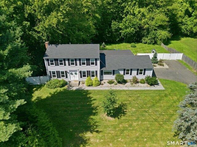 House for sale in Suffield, Connecticut