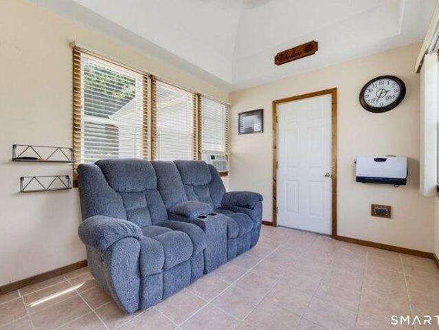 House for sale in Windsor Locks, Connecticut