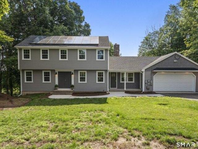 House for sale in Suffield, Connecticut