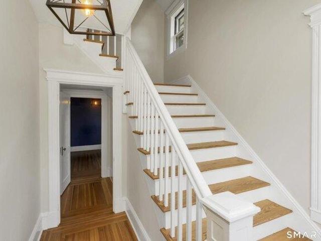 House for sale in Suffield, Connecticut