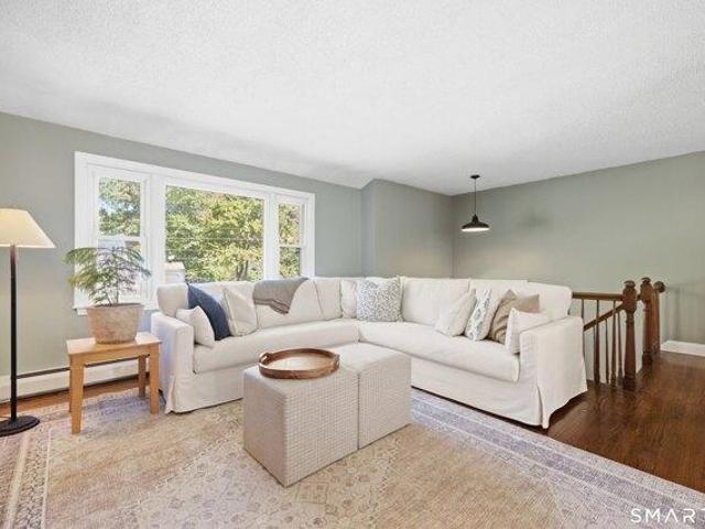 House for sale in Suffield, Capitol Planning Region
