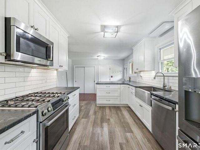 House for sale in Suffield, Capitol Planning Region