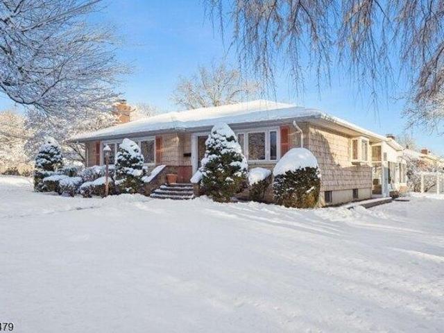 House for sale in Summit, New Jersey
