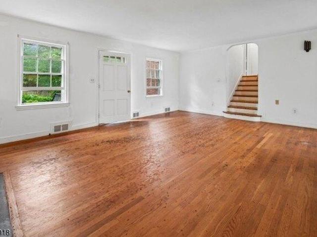 House for sale in Summit, New Jersey