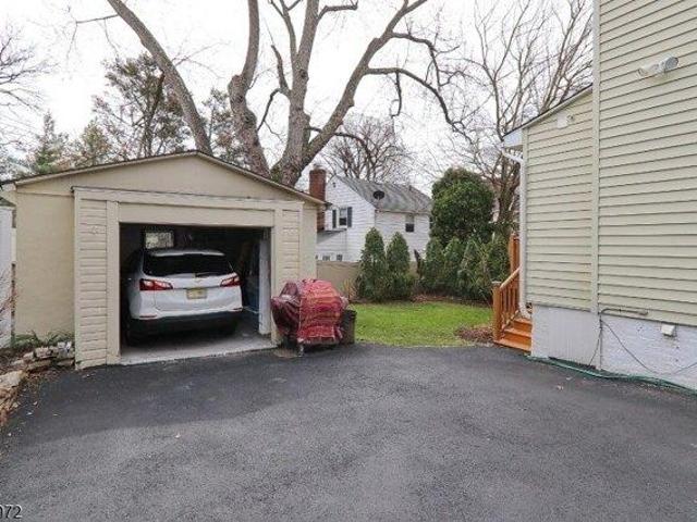 House for sale in Summit, New Jersey