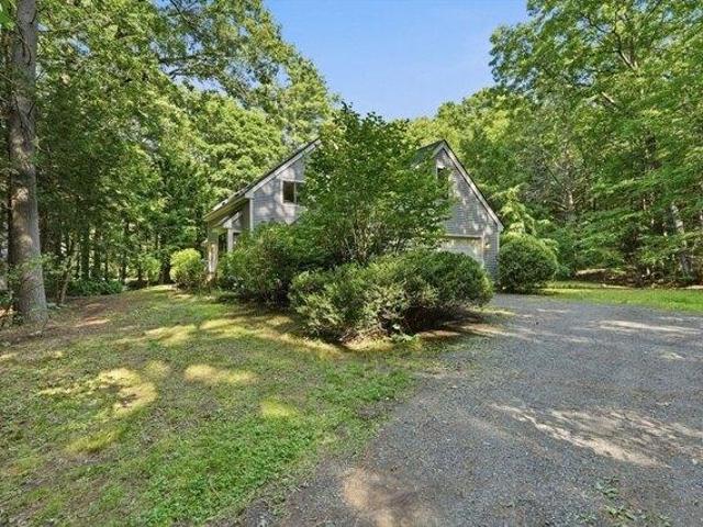 House for sale in Sunderland, Massachusetts