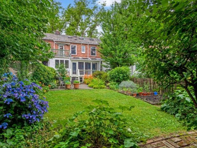 House for sale in Queens, Arverne