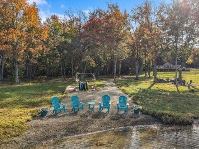 House for sale in Surry, Hancock County