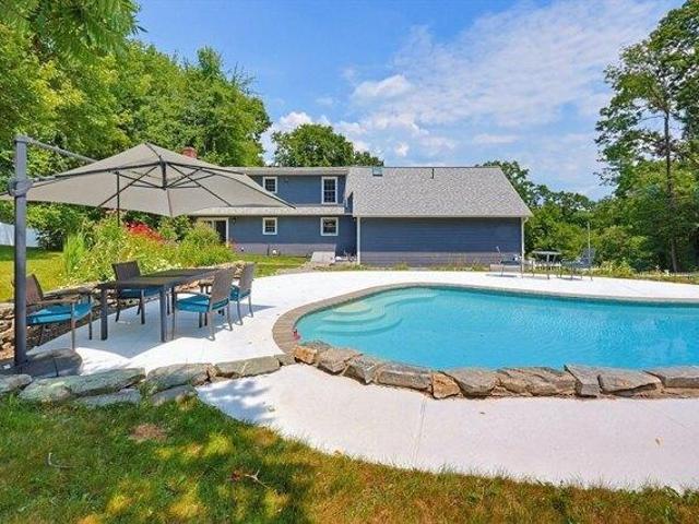 House for sale in Sutton, Massachusetts