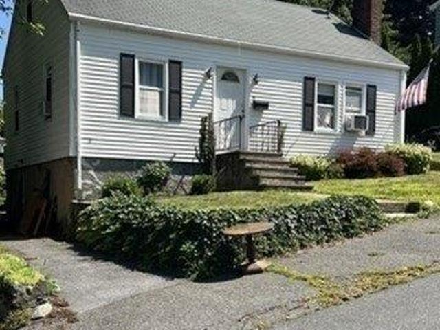 House for sale in Swampscott, Essex County