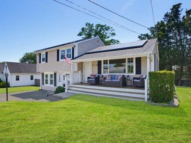 House for sale in Bristol, Massachusetts