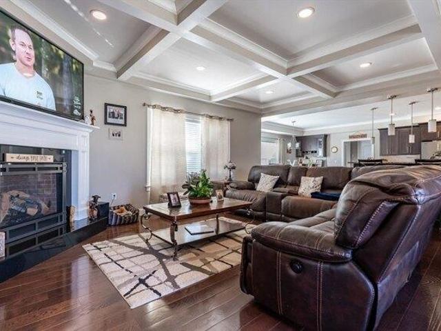 House for sale in Swansea