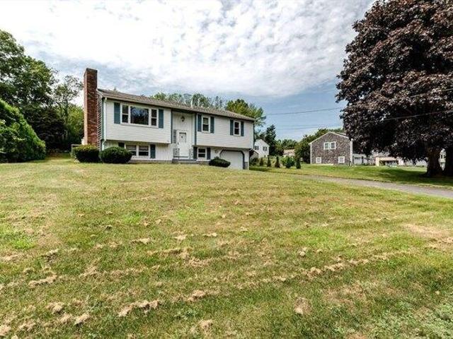 House for sale in Swansea, Bristol County