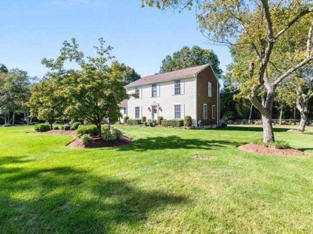 House for sale in Swansea, Bristol County