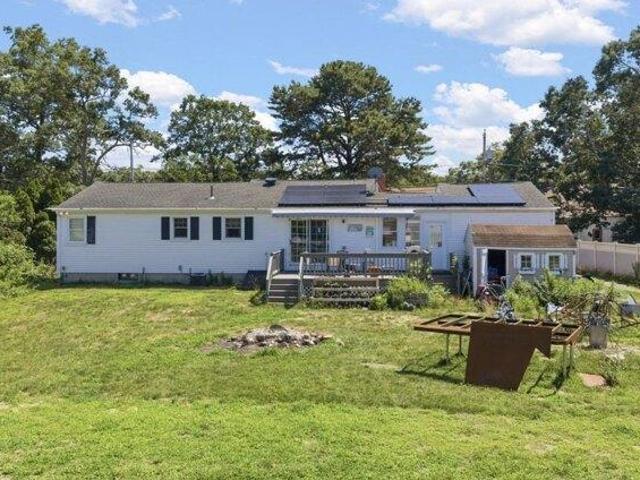 House for sale in Barneyville, Swansea